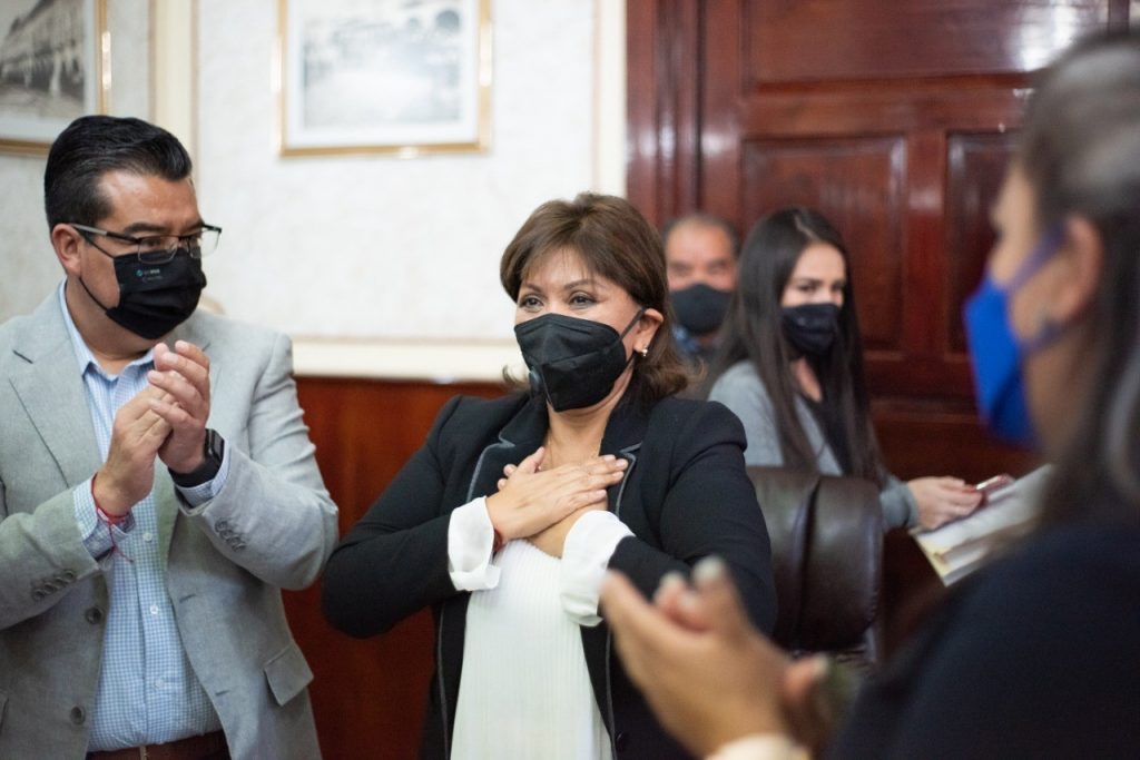 Militantes de Morena rachazan la candidatura de Lorena Cuellar, apoyan a Anabell Ávalos