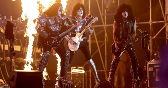 Kiss se despide de los escenarios con último concierto y así puedes verlo en línea en México