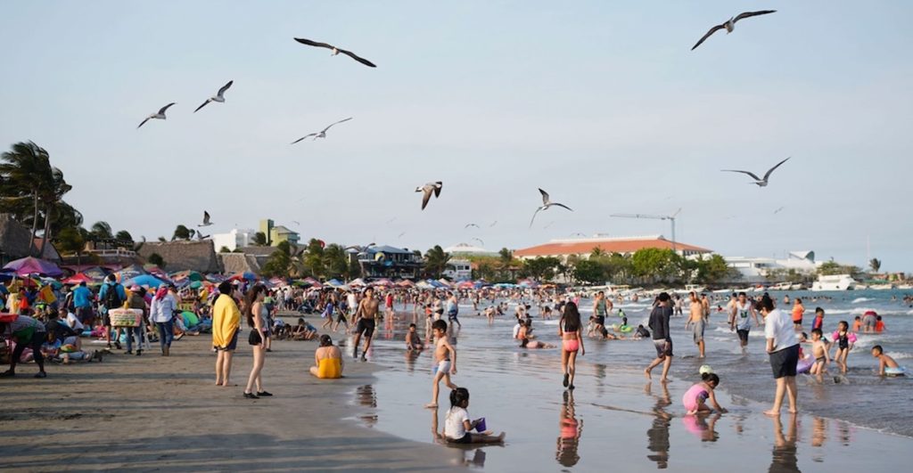 Las playas más contaminadas en estas vacaciones de verano 2024 en México