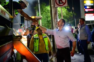 Supervisa Adrián de la Garza Vialidades Regias y modernización de señales