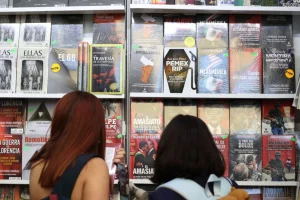 Autores, merch y performances: Lo que no te puedes perder de la FILTN 2026