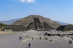 ¡Tragedia en las Pirámides! EE. UU. lanza alerta urgente tras tiroteo mortal en Teotihuacán